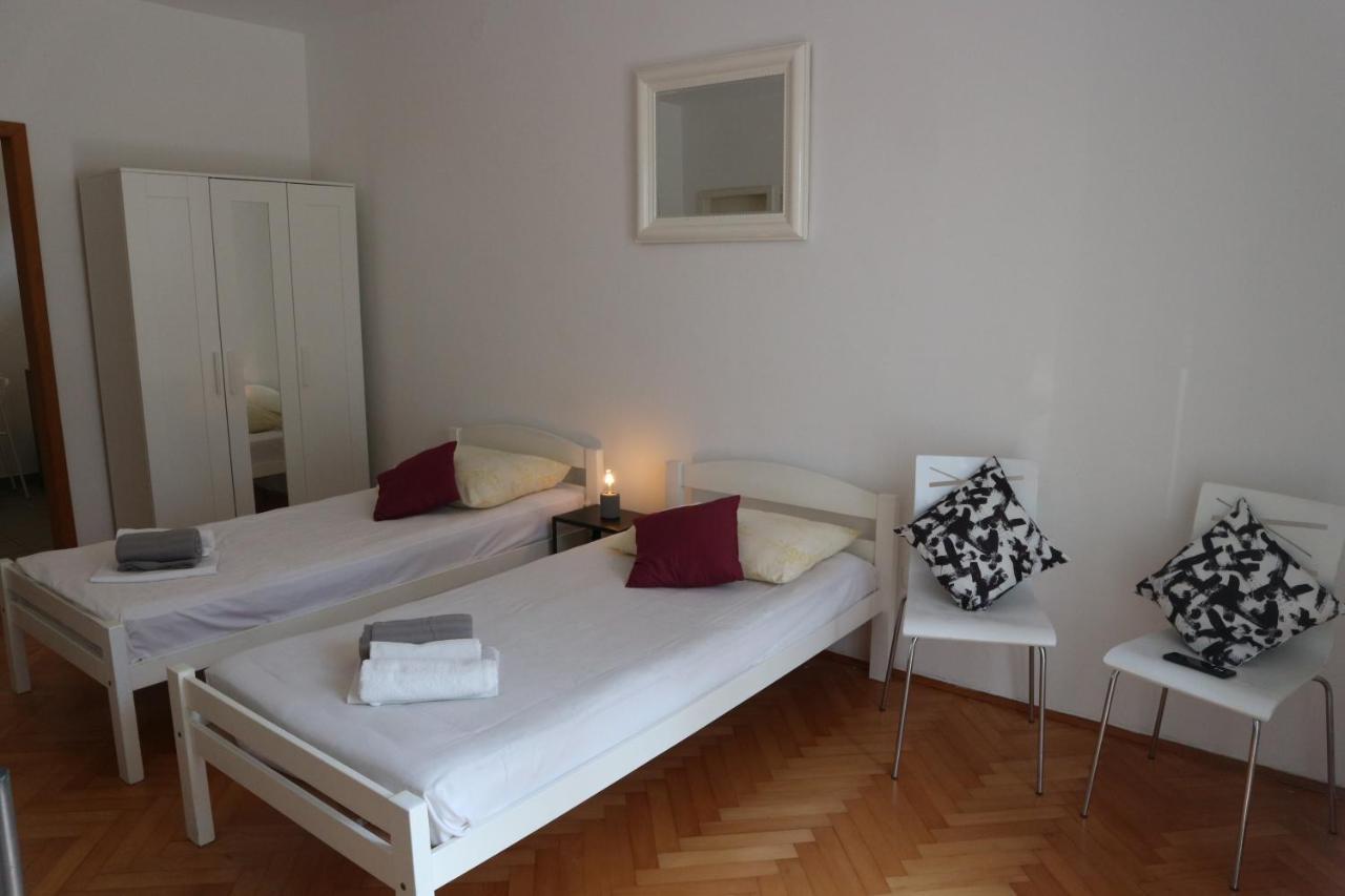 Apartments Joko Omiš Exteriör bild